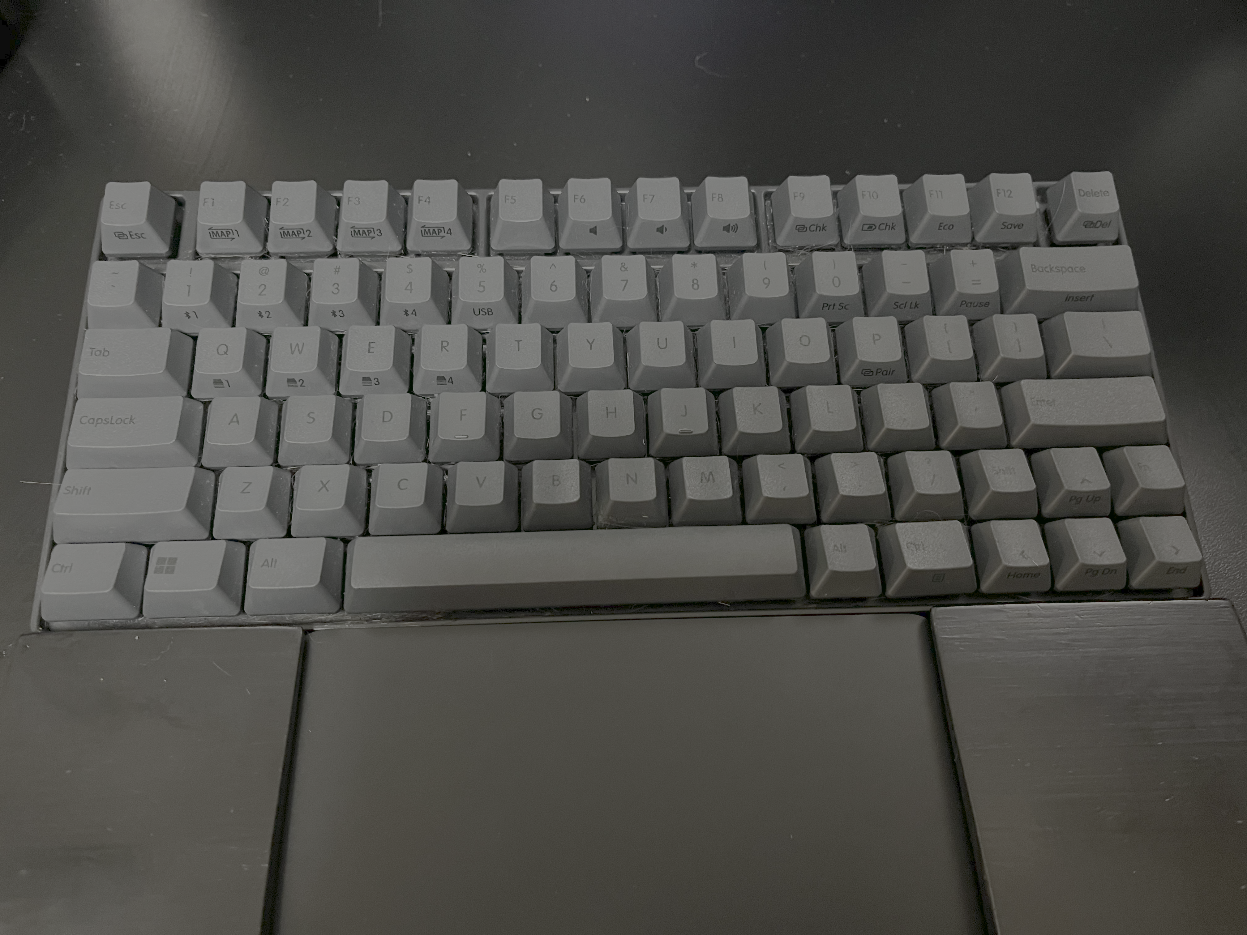 REALFORCE RC1を10ヶ月使ってみた感想 - 元HHKBユーザーの本音レビュー