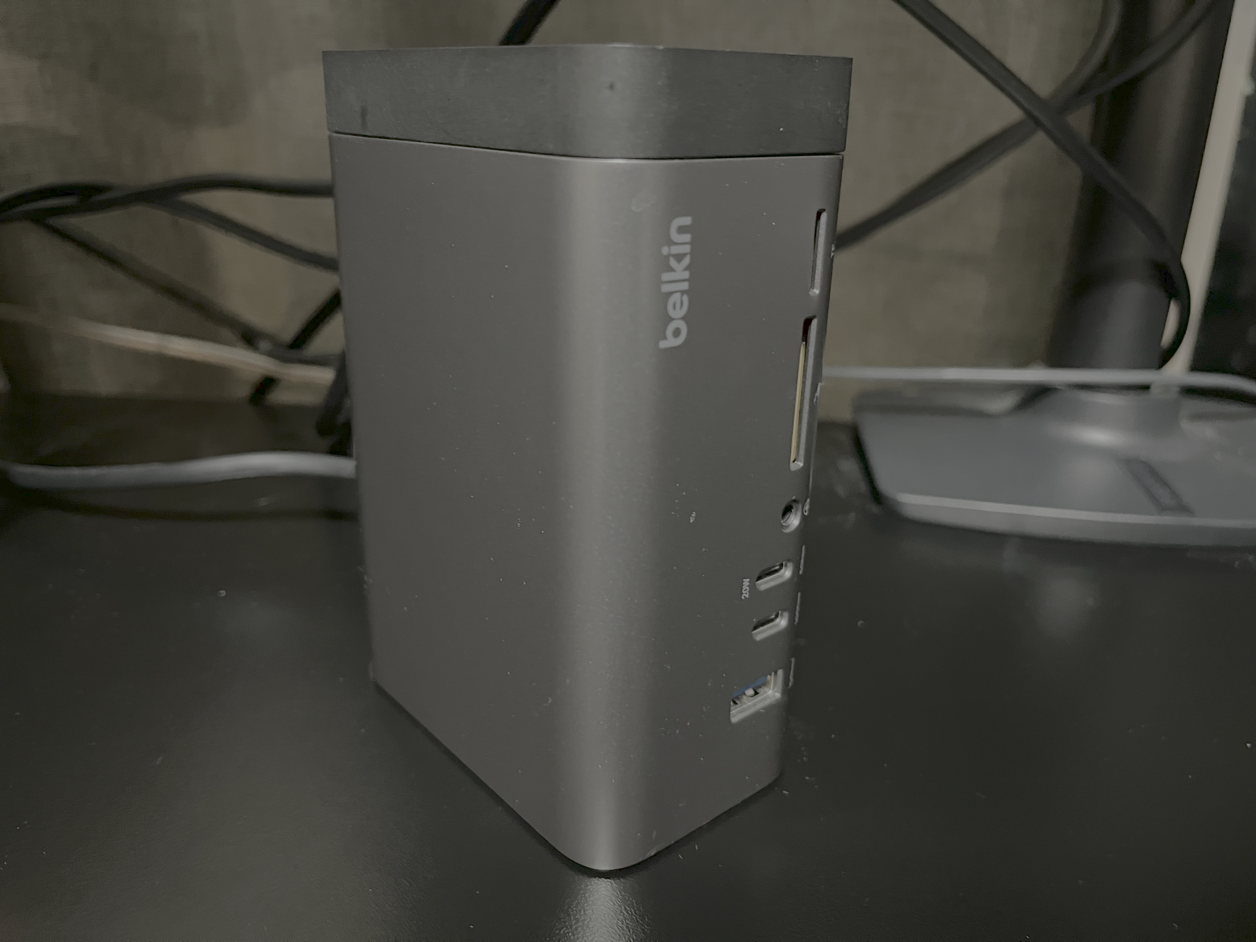 Belkin Connect 11-in-1 GaNドックを10ヶ月使ったレビュー:モダンなポート構成とクールなデザインが魅力